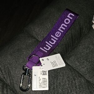 Lululemon Never Lost Keychain Nwts!! CGPU/WHT! Rare Sold Out!